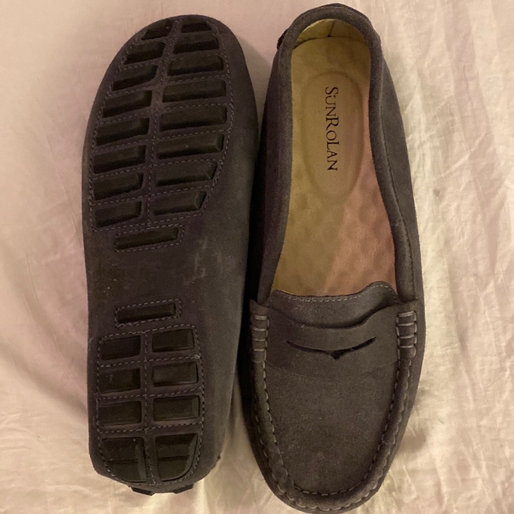 SunRoLan women’s loafer. Gray. Size 10. Never worn.